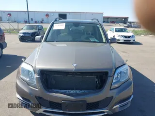 2014 Mercedes-Benz GLK 350 z VIN WDCGG8JB7EG223279, wystawiony jako IAAI lot #42207080 z przebiegiem 86 654 mil mil oraz . Historia ofert i sprzedaży dostępna na DreamBid. Obrazek 13.