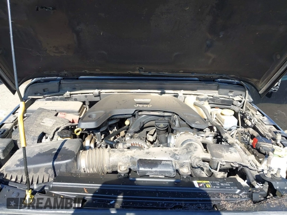 2018 Jeep Wrangler Unlimited Rubicon with VIN 1C4HJXFGXJW255881, listed as a IAAI auction lot 42316499 with 39,439 mi miles and . Bid and sale history available at DreamBid. Image 10.