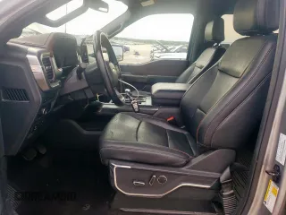 2021 Ford F-150 XL z VIN 1FTFW1E81MFC80401, wystawiony jako Copart lot #60142605 z przebiegiem 125 798 mil mil oraz Szkoda całkowita • Salvage title. Historia ofert i sprzedaży dostępna na DreamBid. Obrazek 7.