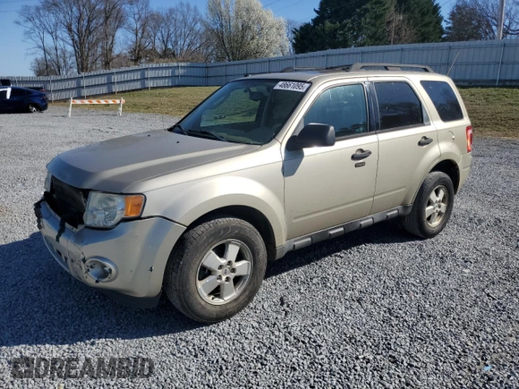 2011 Ford Escape XLT with VIN 1FMCU0D72BKA34517, listed as a Copart auction lot 48661095 with 226,515 mi miles and Salvage Title. Bid and sale history available at carsss.com. Image 1.