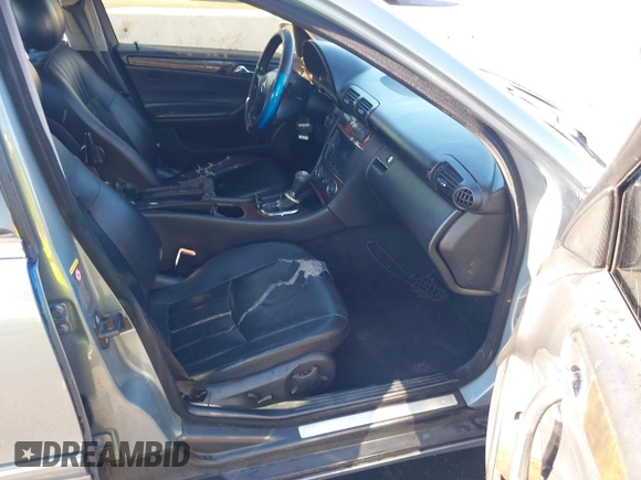 2005 Mercedes-Benz C 240 with VIN WDBRF61J85A764789, listed as a IAAI auction lot 41319572 with 8,921 mi miles and . Bid and sale history available at DreamBid. Image 5.