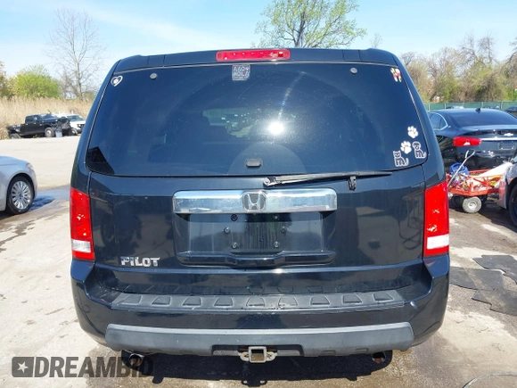 2014 Honda Pilot LX with VIN 5FNYF4H29EB043405, listed as a IAAI auction lot 42070376 with 139,356 mi miles and . Bid and sale history available at carsss.com. Image 16.