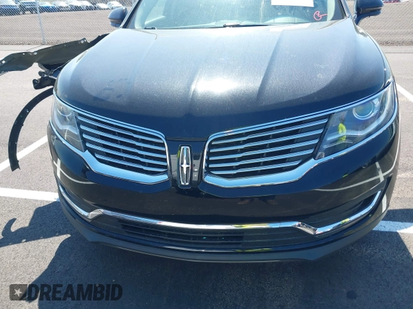 2018 Lincoln MKX Select with VIN 2LMPJ8KR1JBL15072, listed as a IAAI auction lot 41868951 with 125,743 mi miles. Bid and sale history available at carsss.com. Image 12.