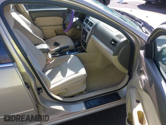 2006 Mercury Milan with VIN 3MEFM07196R631124, listed as a IAAI auction lot 41896762 with 132,581 mi miles and . Bid and sale history available at DreamBid. Image 5.