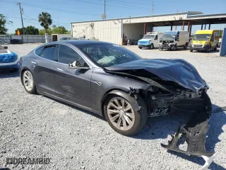 2018 Tesla Model S 75D with VIN 5YJSA1E22JF243737, listed as a Copart auction lot 50339655 with 0 mi miles and Salvage Title. Bid and sale history available at carsss.com. Image 4.