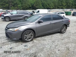 2017 Toyota Camry XLE z VIN 4T1BF1FK8HU388469, wystawiony jako Copart lot #59559345 z przebiegiem 189 364 mil mil oraz Szkoda całkowita • Salvage title. Historia ofert i sprzedaży dostępna na DreamBid. Obrazek 1.