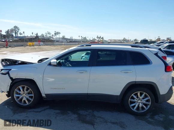 2016 Jeep Cherokee High Altitude with VIN 1C4PJLDB1GW264358, listed as a IAAI auction lot 41884632 with 87,250 mi miles. Bid and sale history available at carsss.com. Image 14.
