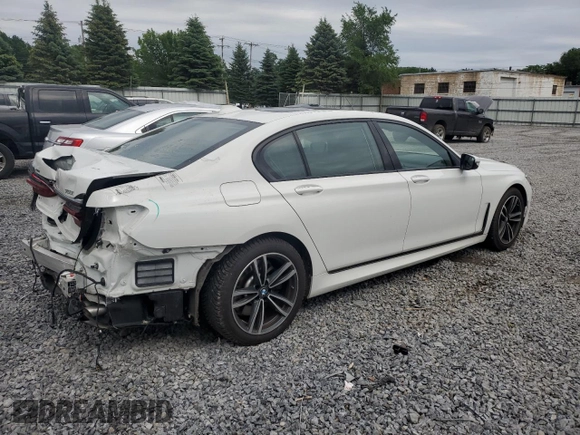 2021 BMW 7 Series 750i xDrive with VIN WBA7U2C04MCF73546, listed as a Copart auction lot 62587275 with 34,396 mi miles and Salvage title. Bid and sale history available at DreamBid. Image 3.
