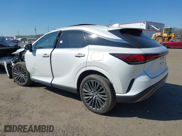 2023 Lexus RX 350 z VIN 2T2BAMCA7PC030674, wystawiony jako IAAI lot #41675352 z przebiegiem 13 337 mil mil oraz . Historia ofert i sprzedaży dostępna na DreamBid. Obrazek 3.