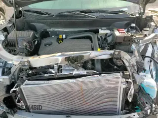 2025 Chevrolet Equinox AWD RS z VIN 3GNAXTEG9SL152248, wystawiony jako Copart lot #83801054 z przebiegiem 1 062 mil mil oraz Szkoda całkowita • Salvage title. Historia ofert i sprzedaży dostępna na DreamBid. Obrazek 14.