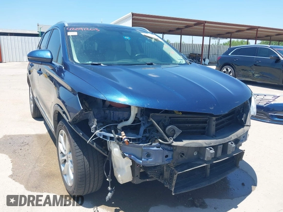 2017 Lincoln MKC Select with VIN 5LMCJ2C98HUL69590, listed as a IAAI auction lot 42291203 with 122,654 mi miles and . Bid and sale history available at DreamBid. Image 6.