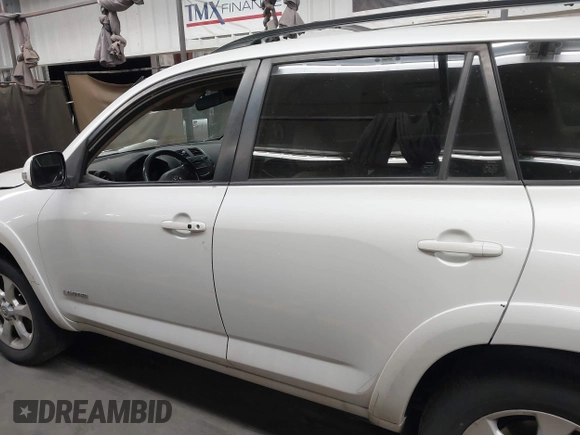 2009 Toyota RAV4 Ltd with VIN JTMZK31V295025981, listed as a IAAI auction lot 41830422 with 166,336 mi miles. Bid and sale history available at carsss.com. Image 14.
