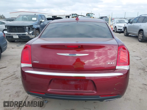 2019 Chrysler 300 Limited with VIN 2C3CCAKG4KH586497, listed as a IAAI auction lot 41511850 with 55,479 mi miles. Bid and sale history available at carsss.com. Image 17.