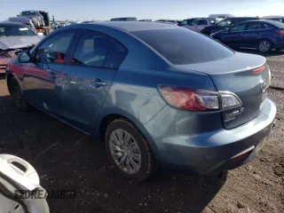 2010 Mazda 3 i Sport z VIN JM1BL1SFXA1272736, wystawiony jako Copart lot #68220164 z przebiegiem 138 024 mil mil oraz Nie do naprawy • Non repairable. Historia ofert i sprzedaży dostępna na DreamBid. Obrazek 2.