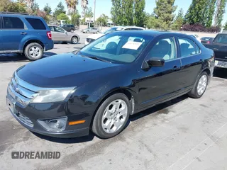2010 Ford Fusion SE z VIN 3FAHP0HA2AR131918, wystawiony jako IAAI lot #42678902 z przebiegiem 180 828 mil mil oraz . Historia ofert i sprzedaży dostępna na DreamBid. Obrazek 17.