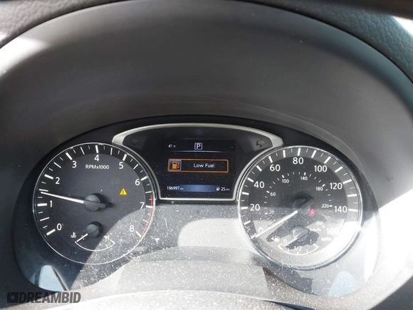 2016 Nissan Altima 2.5 SR with VIN 1N4AL3AP1GN387220, listed as a IAAI auction lot 41555867 with 196,997 mi miles. Bid and sale history available at carsss.com. Image 7.