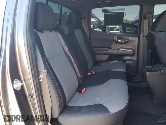 2022 Toyota Tacoma SR with VIN 3TMCZ5AN5NM482575, listed as a Copart auction lot 61498025 with 49,046 mi miles and Salvage title. Bid and sale history available at DreamBid. Image 10.