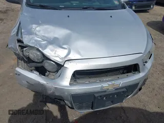 2014 Chevrolet Sonic LT с VIN 1G1JC5SH6E4153549, выставлен на аукционе IAAI как лот 41675769 с пробегом 149 038 миль миль и . История ставок и продаж доступна на DreamBid. Изображение 12.