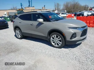 2021 Chevrolet Blazer LT с VIN 3GNKBDR47MS560250, выставлен на аукционе IAAI как лот 41863483 с пробегом 69 207 миль миль и . История ставок и продаж доступна на DreamBid. Изображение 1.