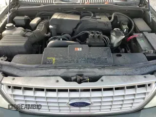 2002 Ford Explorer Eddie Bauer z VIN 1FMDU64E12ZA62905, wystawiony jako Copart lot #41333855 z przebiegiem 237 069 mil mil oraz Czysty tytuł • Clean title. Historia ofert i sprzedaży dostępna na DreamBid. Obrazek 14.