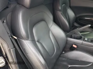 2011 Audi R8 z VIN WUAVNAFG5BN000487, wystawiony jako Copart lot #53643794 z przebiegiem 43 170 mil mil oraz Tytuł czysty. Historia ofert i sprzedaży dostępna na DreamBid. Obrazek 10.