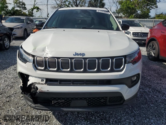 2022 Jeep Compass Latitude с VIN 3C4NJDBBXNT122058, выставлен на аукционе Copart как лот 61243605 с пробегом 48 772 миль миль и Списание • Salvage title. История ставок и продаж доступна на DreamBid. Изображение 5.