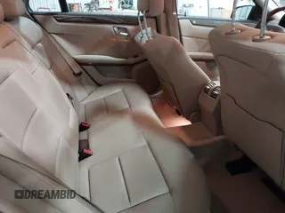 2010 Mercedes-Benz E 350 Luxury с VIN WDDHF8HB3AA145458, выставлен на аукционе IAAI как лот 42181113 с пробегом 169 964 миль миль и . История ставок и продаж доступна на DreamBid. Изображение 8.