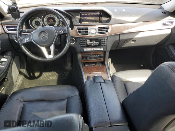2014 Mercedes-Benz E 350 Luxury with VIN WDDHF8JB3EA910524, listed as a Copart auction lot 50233655 with 209,262 mi miles and Salvage Title. Bid and sale history available at DreamBid. Image 8.