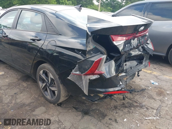 2023 Hyundai Elantra SEL with VIN 5NPLS4AG3PH098111, listed as a IAAI auction lot 42136604 with 40,106 mi miles and . Bid and sale history available at DreamBid. Image 18.