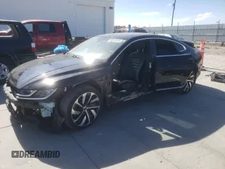 2021 Volkswagen Arteon SEL R-Line z VIN WVWSR7AN4ME012761, wystawiony jako Copart lot #66819194 z przebiegiem 27 595 mil mil oraz Szkoda całkowita • Salvage title. Historia ofert i sprzedaży dostępna na DreamBid. Obrazek 1.