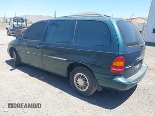 1998 Ford Windstar GL z VIN 2FMDA5149WBB93684, wystawiony jako IAAI lot #42407260 z przebiegiem 71 530 mil mil oraz . Historia ofert i sprzedaży dostępna na DreamBid. Obrazek 3.