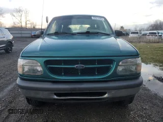 1998 Ford Explorer XL z VIN 1FMZU34X8WZB89467, wystawiony jako Copart lot #49973325 z przebiegiem 168 026 mil mil oraz Czysty tytuł • Clean title. Historia ofert i sprzedaży dostępna na DreamBid. Obrazek 5.
