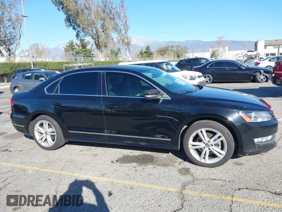 2015 Volkswagen Passat 2.0L TDI SEL Premium with VIN 1VWCV7A31FC053259, listed as a IAAI auction lot 41397357 with 157,842 mi miles. Bid and sale history available at carsss.com. Image 13.