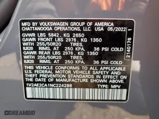 2022 Volkswagen Atlas Cross Sport 2.0T SEL R-Line with VIN 1V2AE2CA1NC224288, listed as a Copart auction lot 39351583 with 9,184 mi miles. Bid and sale history available at carsss.com. Image 15.