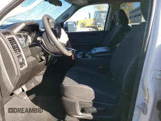 2021 Ram 1500 Tradesman z VIN 3C6RR6KG6MG707882, wystawiony jako Copart lot #80665484 z przebiegiem 122 055 mil mil oraz Szkoda całkowita • Salvage title. Historia ofert i sprzedaży dostępna na DreamBid. Obrazek 7.