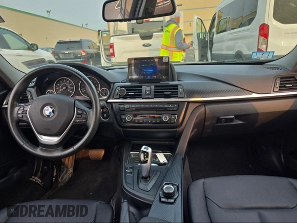 2014 BMW 3 Series 328i xDrive с VIN WBA3B5G57ENS10589, выставлен на аукционе IAAI как лот 42476824 с пробегом 208 112 миль миль и . История ставок и продаж доступна на DreamBid. Изображение 10.