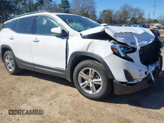 2020 GMC Terrain SLE with VIN 3GKALTEV8LL105902, listed as a IAAI auction lot 41750355 with 80,542 mi miles. Bid and sale history available at carsss.com. Image 1.