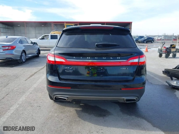 2017 Lincoln MKX Reserve with VIN 2LMPJ8LR4HBL48270, listed as a IAAI auction lot 41457644 with 94,051 mi miles. Bid and sale history available at carsss.com. Image 17.