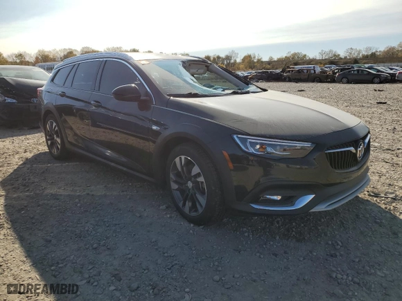 2018 Buick Regal TourX Essence with VIN W04GV8SX7J1053468, listed as a Copart auction lot 76242334 with NaN miles and Clean Title. Bid and sale history available at carsss.com. Image 4.