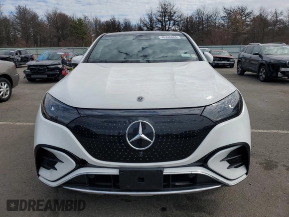 2023 Mercedes-Benz EQE 500 z VIN 4JGGM2CBXPA024043, wystawiony jako Copart lot #46746004 z przebiegiem Nie podano mil oraz . Historia ofert i sprzedaży dostępna na DreamBid. Obrazek 5.