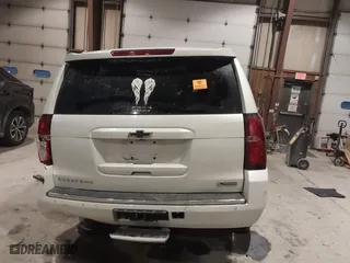 2017 Chevrolet Suburban Premier with VIN 1GNSKJKC6HR402877, listed as a IAAI auction lot 41422660 with 117,736 mi miles. Bid and sale history available at carsss.com. Image 15.