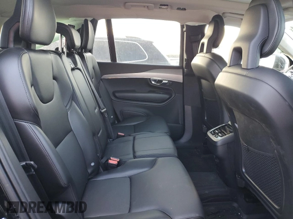 2021 Volvo XC90 Momentum with VIN YV4102PK1M1752472, listed as a Copart auction lot 83328974 with 0 mi miles and Salvage Title. Bid and sale history available at carsss.com. Image 11.
