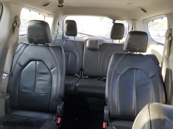 2018 Chrysler Pacifica Touring L with VIN 2C4RC1BG0JR211771, listed as a Copart auction lot 72124654 with NaN miles and Salvage Title. Bid and sale history available at carsss.com. Image 10.