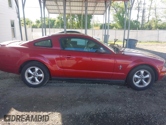 2008 Ford Mustang Deluxe with VIN 1ZVHT80N185124424, listed as a IAAI auction lot 42216870 with 45,660 mi miles and . Bid and sale history available at DreamBid. Image 13.