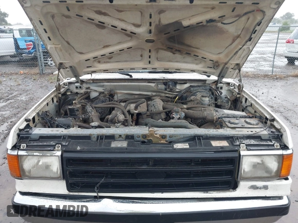 1988 Ford F-150 with VIN 2FTEF14Y6JCA33783, listed as a IAAI auction lot 42519893 with 1,135 mi miles and . Bid and sale history available at DreamBid. Image 10.