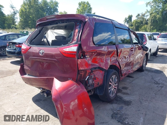 2019 Toyota Sienna XLE Auto Access Seat with VIN 5TDYZ3DC5KS981215, listed as a IAAI auction lot 40288449 with 73,473 mi miles. Bid and sale history available at carsss.com. Image 14.