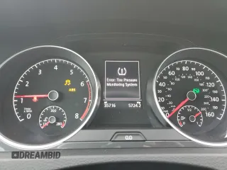 2021 Volkswagen Golf TSI z VIN 3VWG57AU0MM008657, wystawiony jako Copart lot #55171205 z przebiegiem 35 716 mil mil oraz Szkoda całkowita • Salvage title. Historia ofert i sprzedaży dostępna na DreamBid. Obrazek 9.
