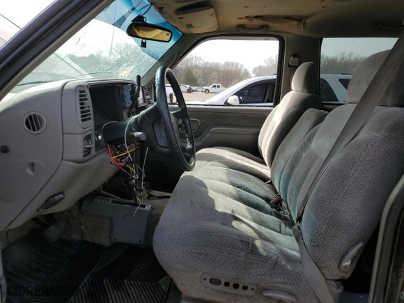 1996 Chevrolet Tahoe with VIN 3GNEK18R9TG128138, listed as a Copart auction lot 48528255 with 233,077 mi miles and Clean Title. Bid and sale history available at carsss.com. Image 7.