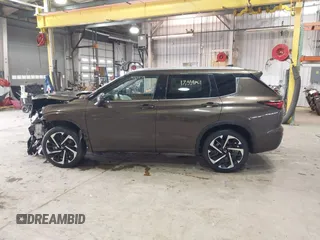 2024 Mitsubishi Outlander SEL z VIN JA4J4WA84RZ054131, wystawiony jako IAAI lot #41555718 z przebiegiem 17 559 mil mil oraz . Historia ofert i sprzedaży dostępna na DreamBid. Obrazek 14.