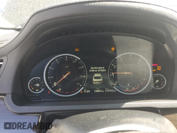 2015 BMW 7 Series 740Li with VIN WBAYE4C59FD947328, listed as a Copart auction lot 68987863 with 117,312 mi miles and . Bid and sale history available at DreamBid. Image 9.